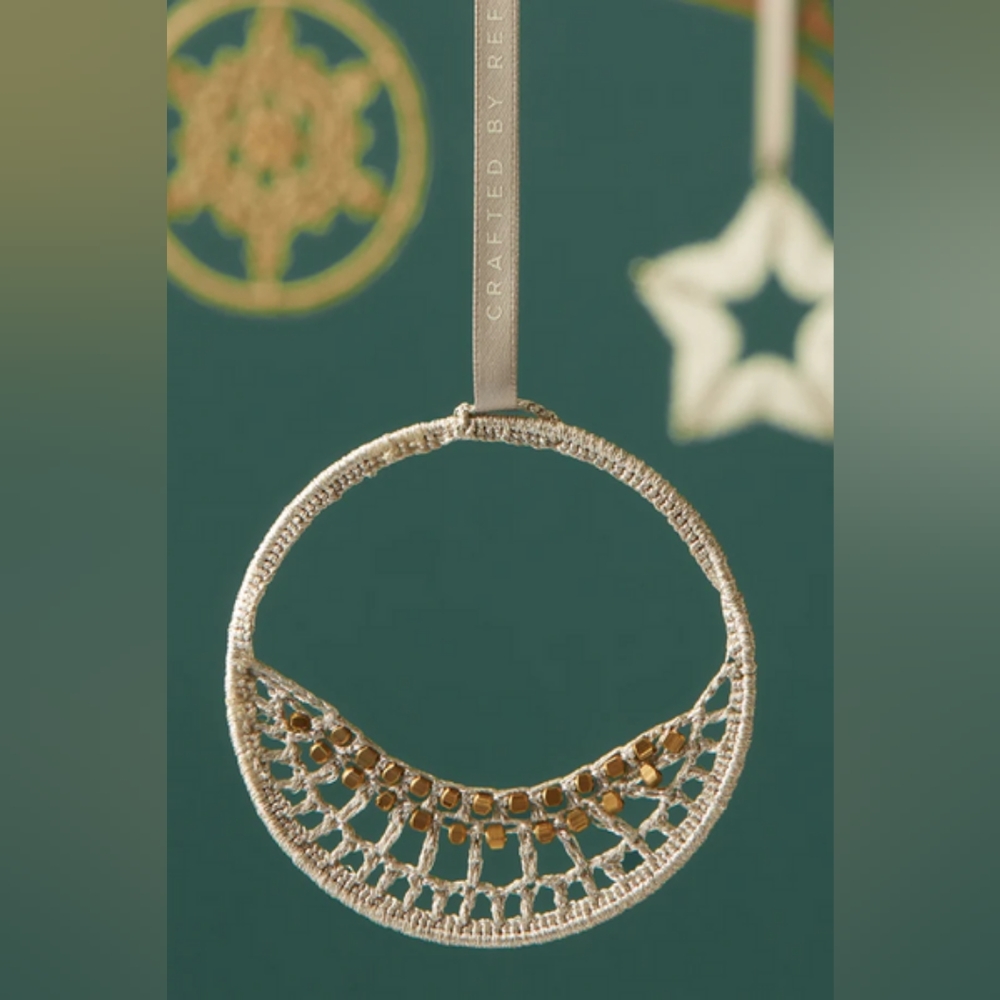 MADE51 | silver chrochet moon 🌙  ornament